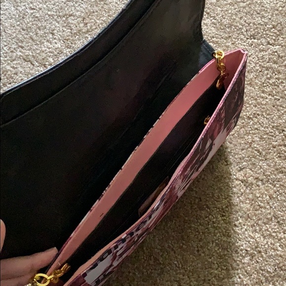 Clutch - Picture 3 of 6